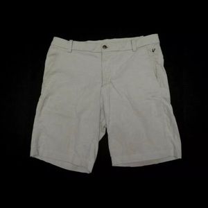 Men’s Lululemon light grey shorts
